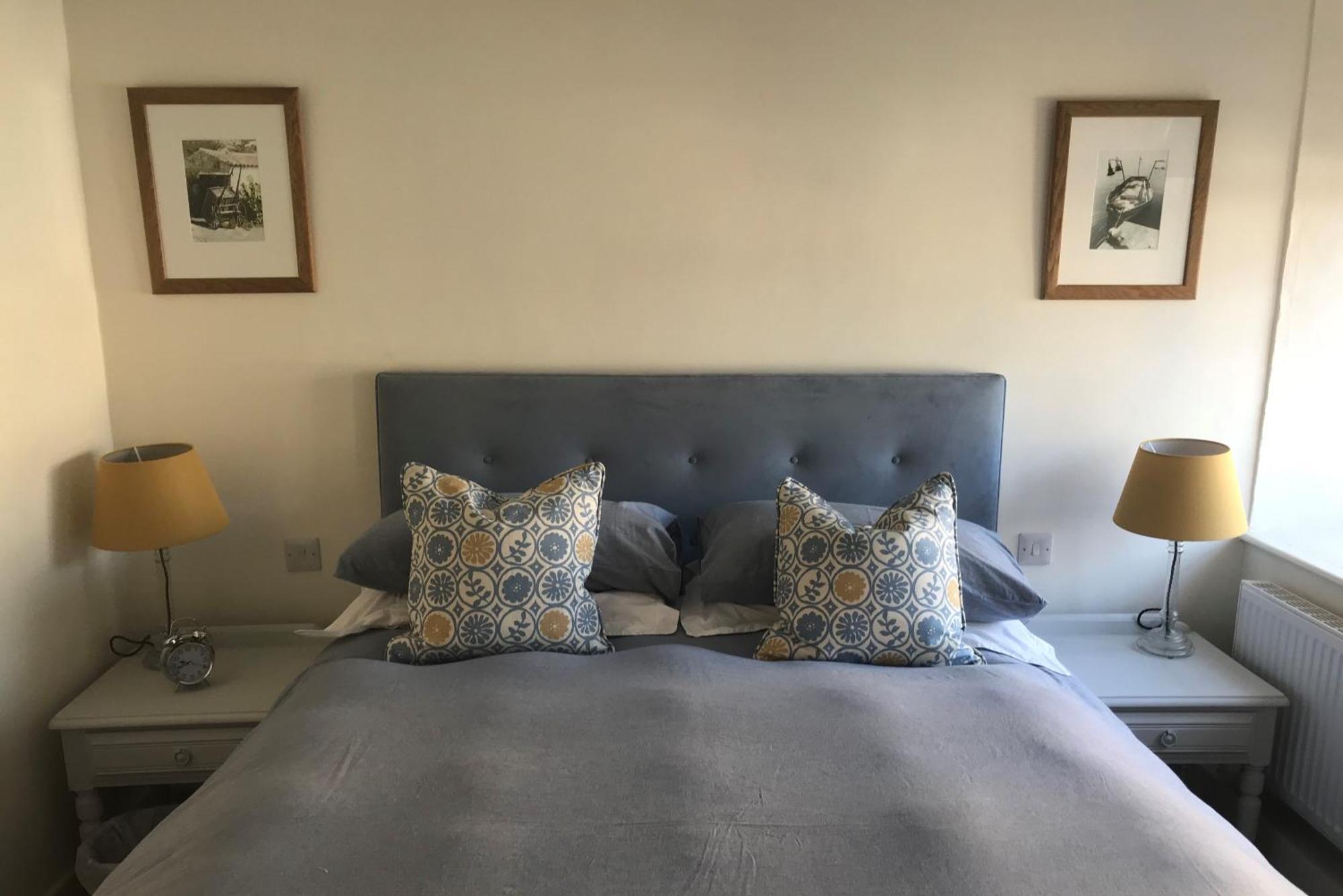 The Yard House Villa Sherborne  Bagian luar foto